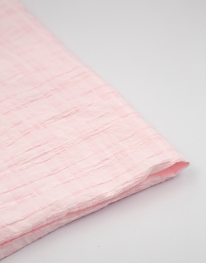 22017 Жатый плательно-сорочечный хлопок в нежно-розовом цвете, плотность 135 гр/м2, ширина 125 см