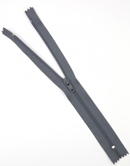 Молния пластиковая витая с металлическим замком цвет Серый, Тип3, 20 см
