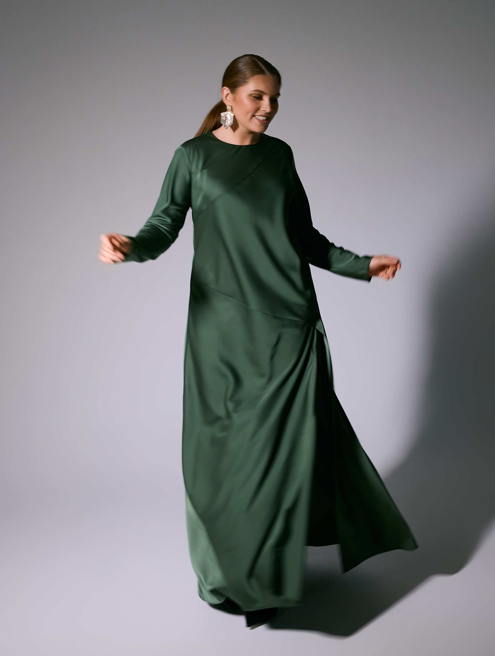 Элегантные платья для женщин с выкройками 40 моделей